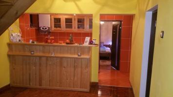 De vanzare casa Cornisa